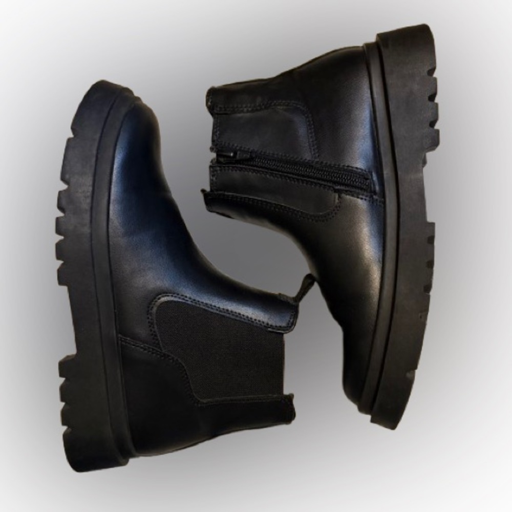 Zara Black Ankle Chelsea Boots